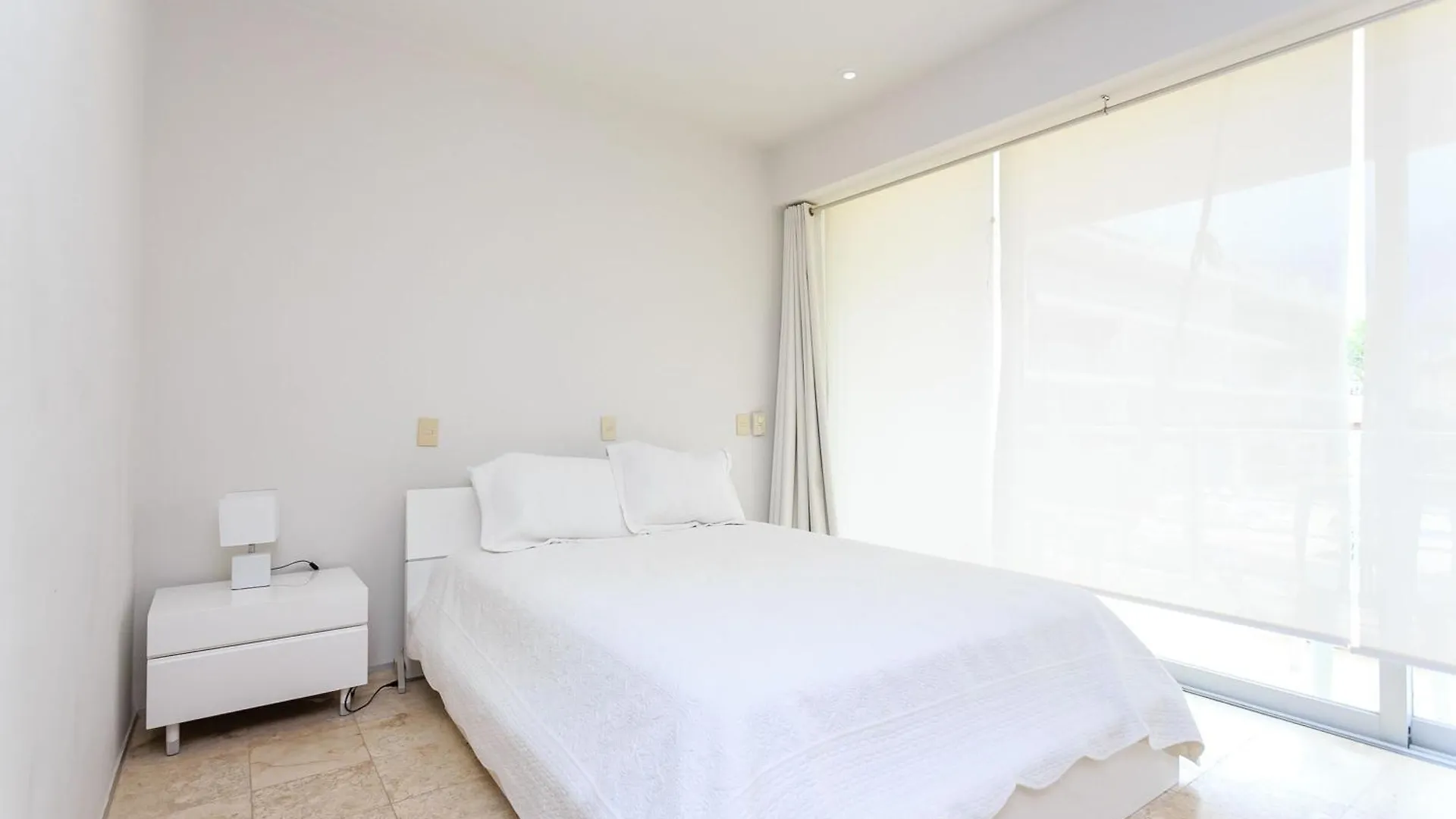 Spacious Magia Condo Steps To The Beach & 5Th Ave Playa del Carmen 0*,