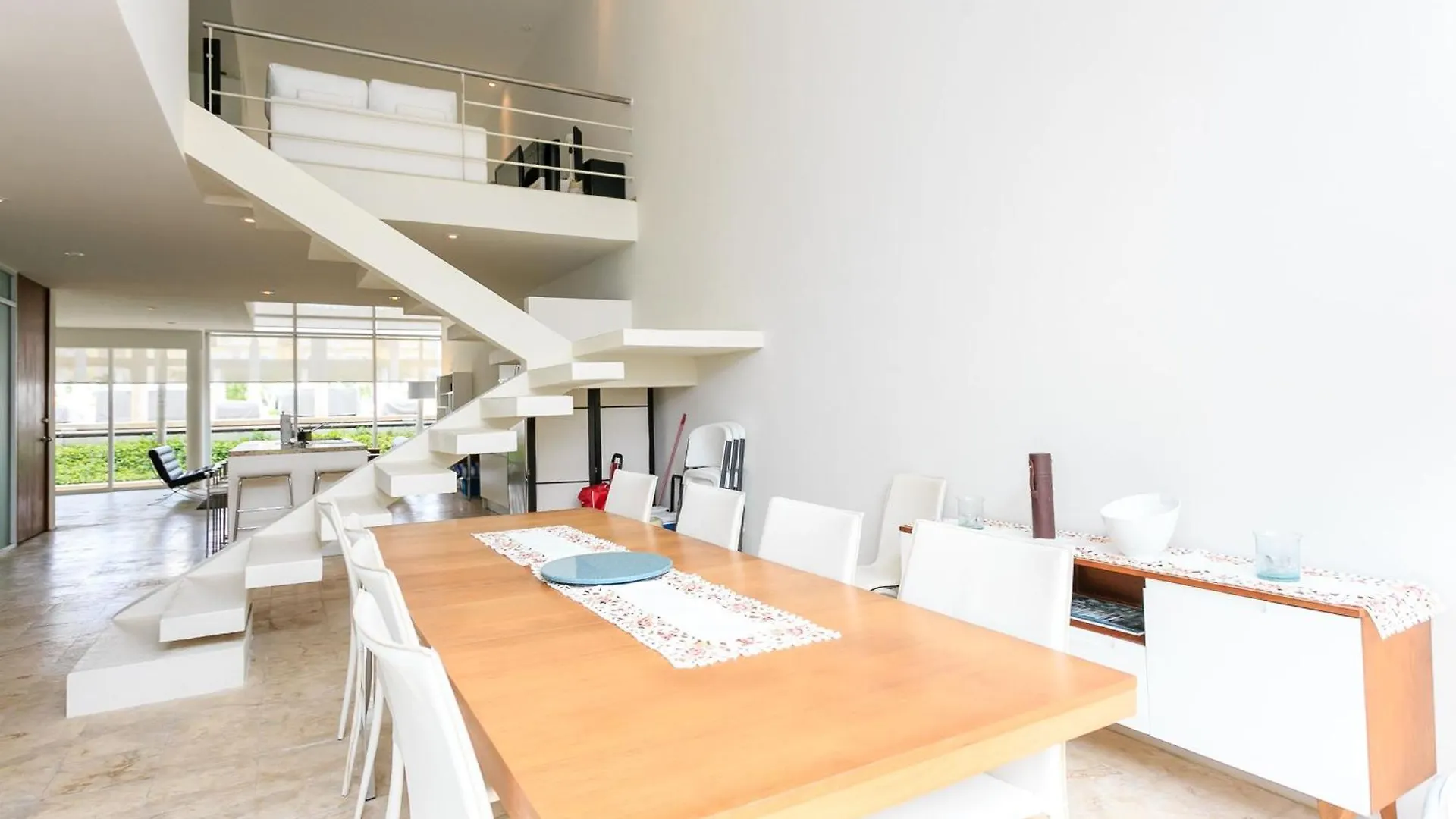 Spacious Magia Condo Steps To The Beach & 5Th Ave Playa del Carmen Mexico