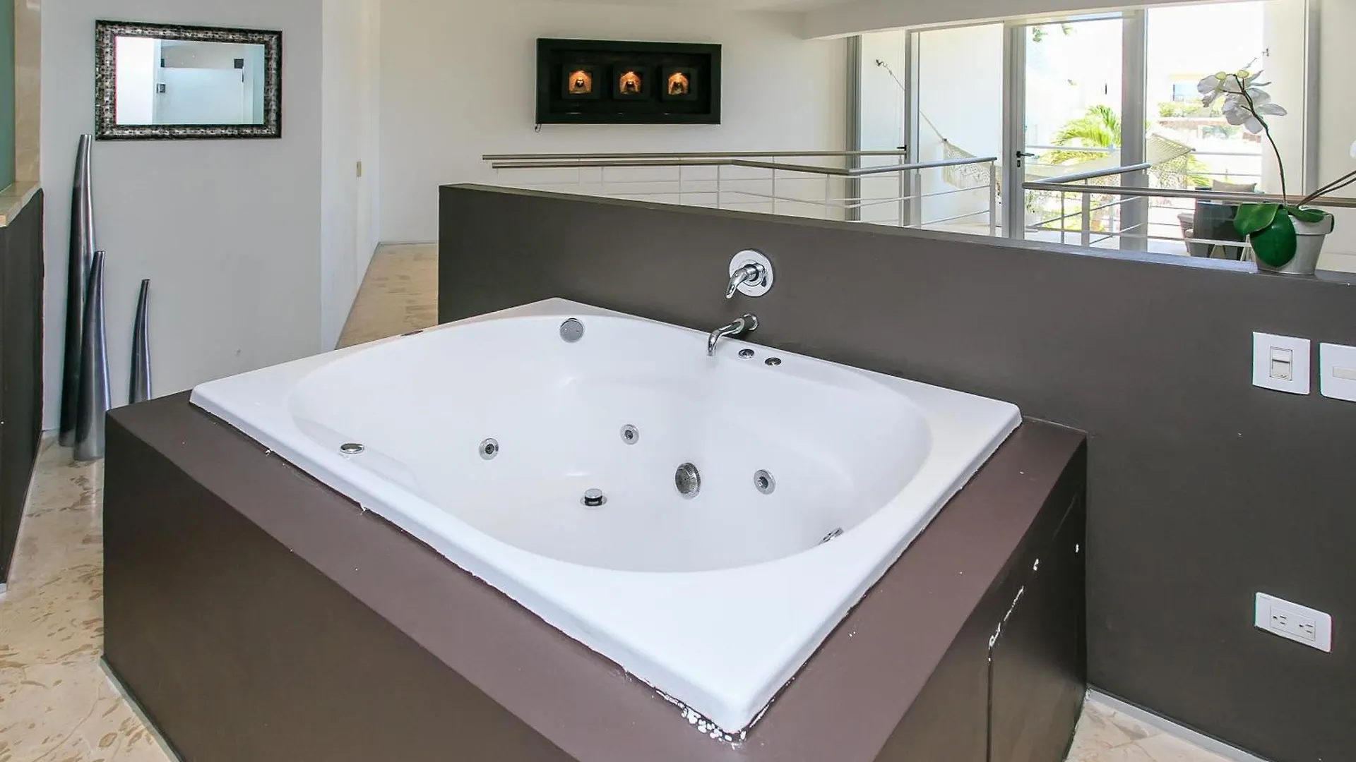 Spacious Magia Condo Steps To The Beach & 5Th Ave Playa del Carmen