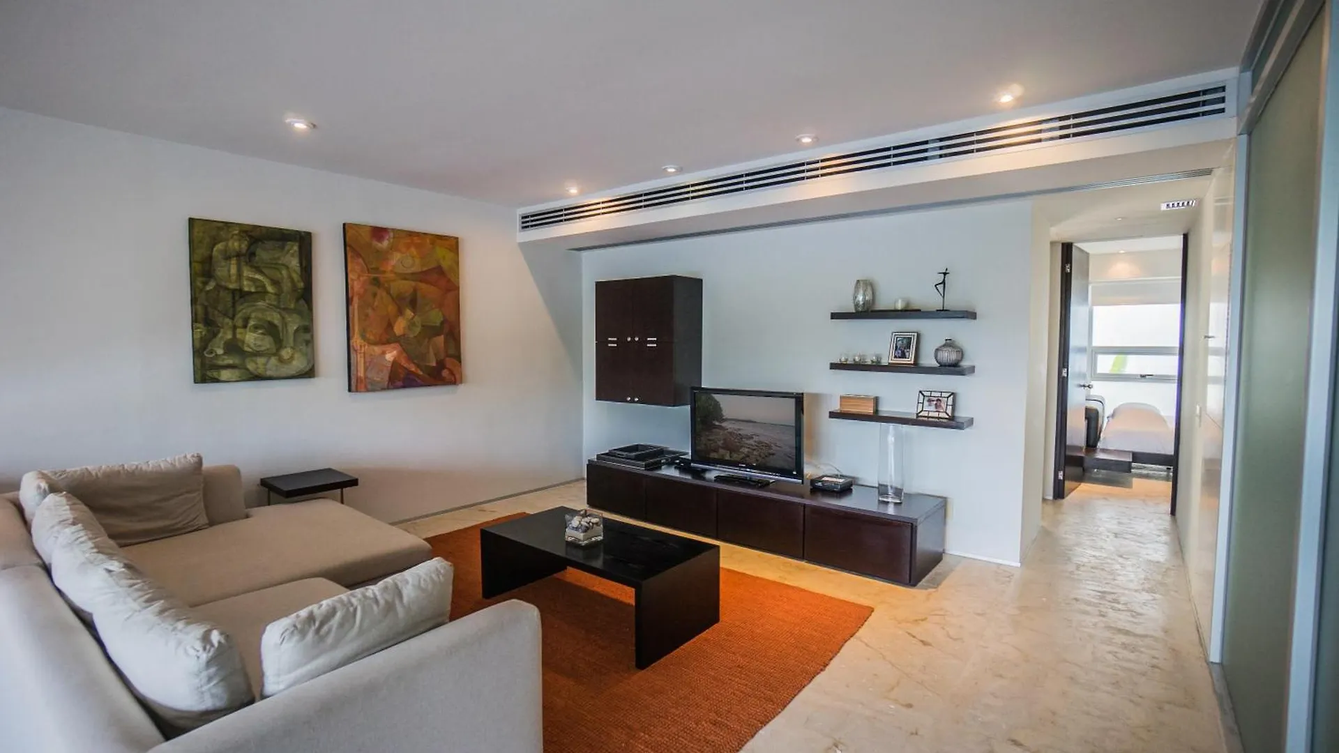 Spacious Magia Condo Steps To The Beach & 5Th Ave Playa del Carmen Apartment
