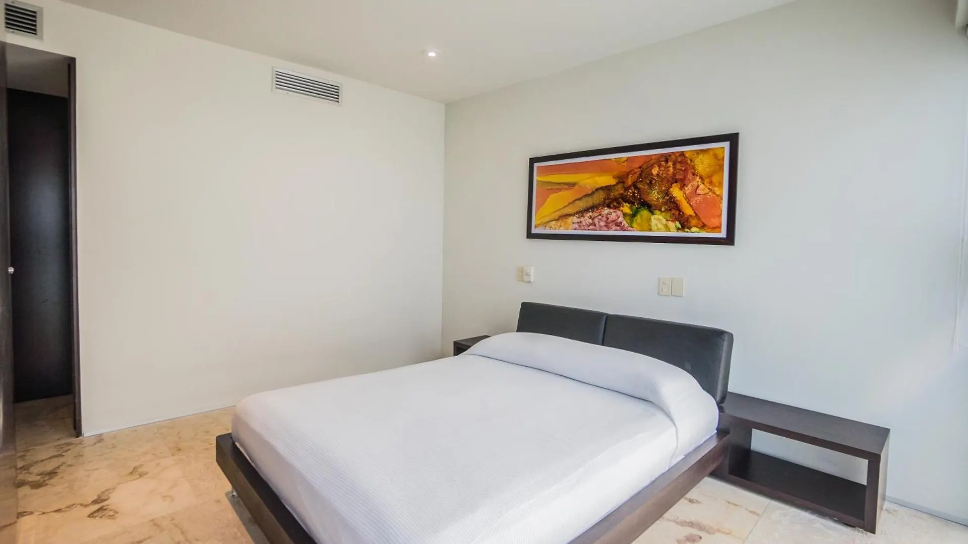 Spacious Magia Condo Steps To The Beach & 5Th Ave Playa del Carmen 0*,  Mexico
