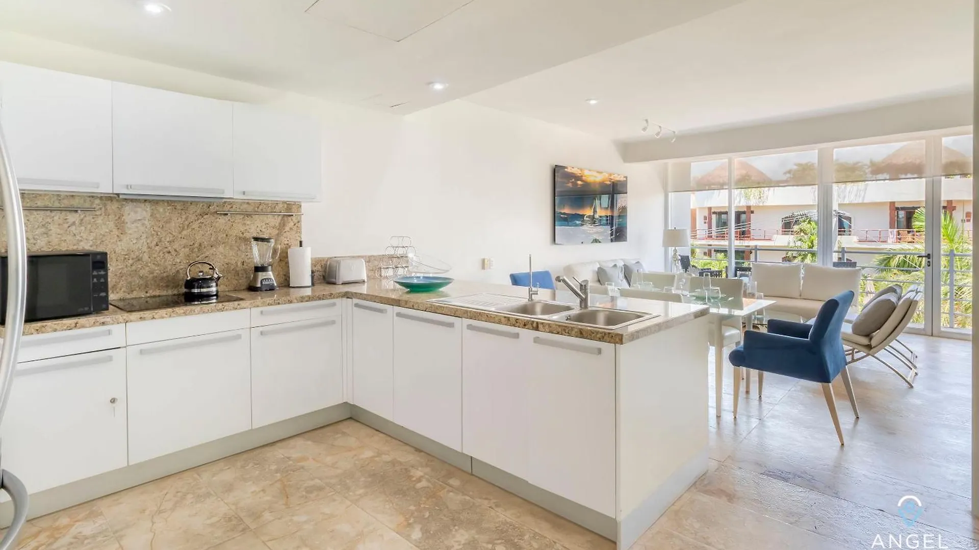 Spacious Magia Condo Steps To The Beach & 5Th Ave Playa del Carmen 0*,